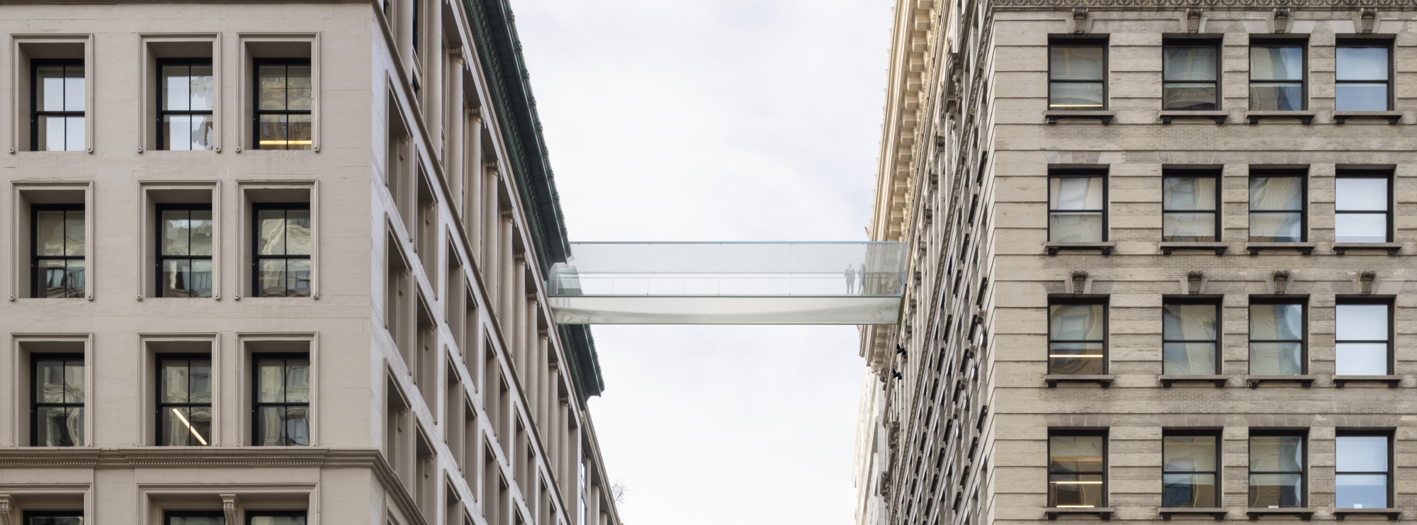 A zoomed in image of the skybridge viewed from the ground